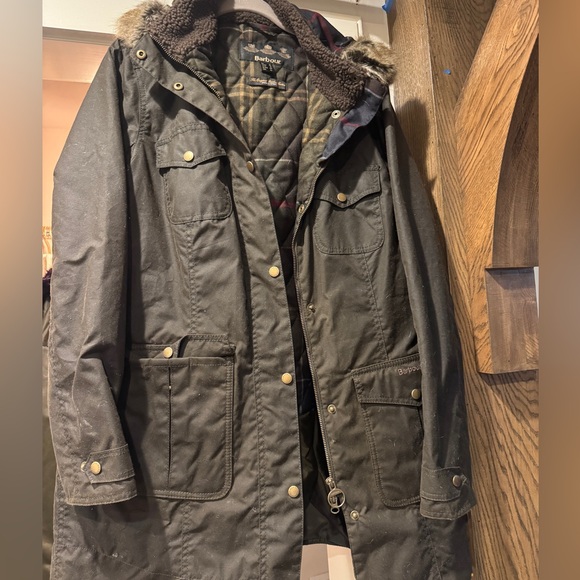 Barbour Dark olive green waxed coat with fur - Picture 2 of 7